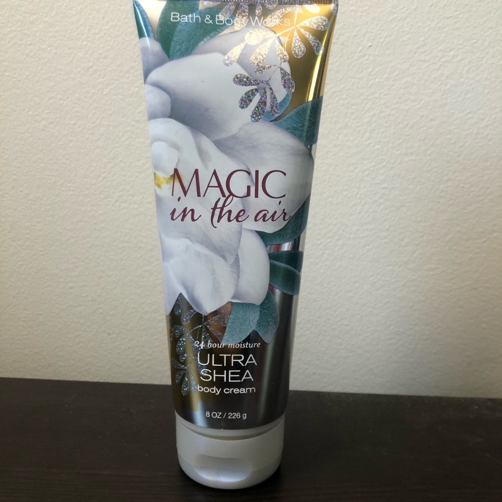Bath and Body Works body cream
